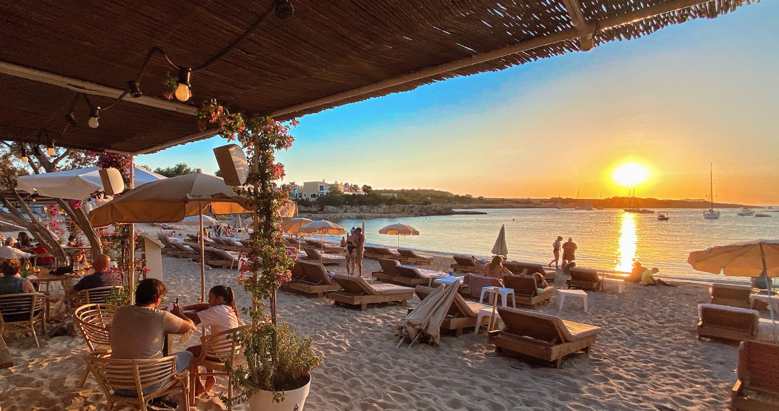 Best Beach Clubs Ibiza Simon Field